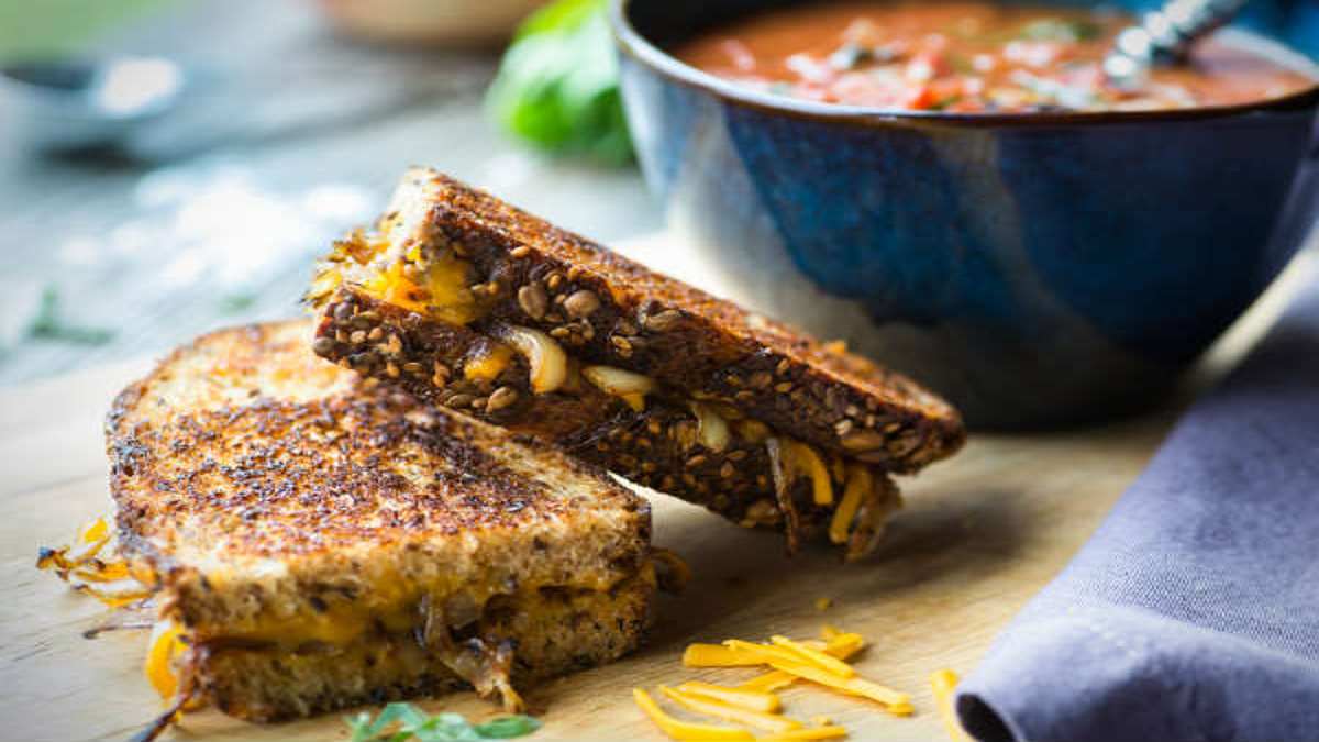 Cheese onion sanwich Cheese onion sanwich