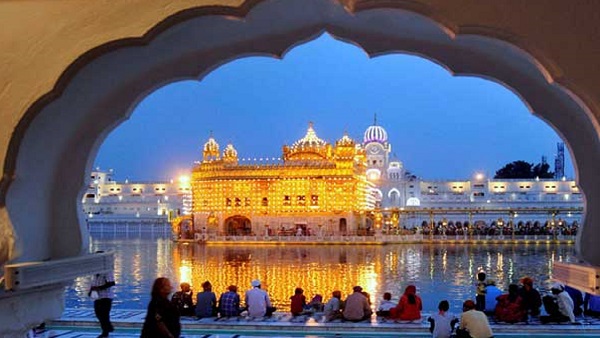 Punjab News : પંજાબમાં પ્રથમ ટૂરિઝમ સમિટ એન્ડ ટ્રાવેલ માર્ટની સ્થાપના થવા જઈ રહી છે. આ માટેની તૈયારીઓ પણ જોરશોરથી ચાલી રહી છે. આ કોન્ફરન્સનો ઉદ્દેશ્ય પંજાબ ટુરીઝમને પ્રોત્સાહન આપવાનો છે, જેથી પંજાબની આર્થિક સ્થિતિ મજબૂત થઈ શકે છે. આ માટે એક એપ પણ લોન્ચ કરવામાં આવશે.