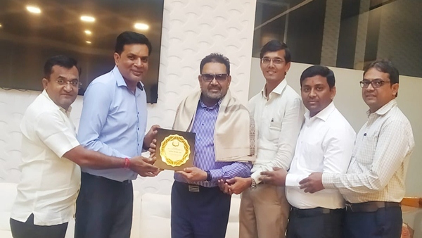 Vallabh lakhani Vallabh lakhani