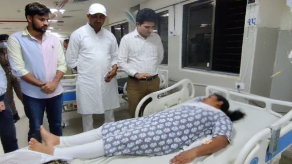 Chaitar Vasawas wife