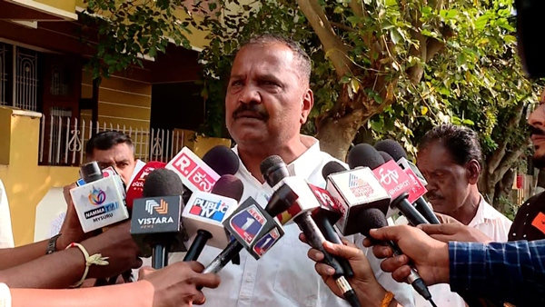 Lok sabha securtiy breach