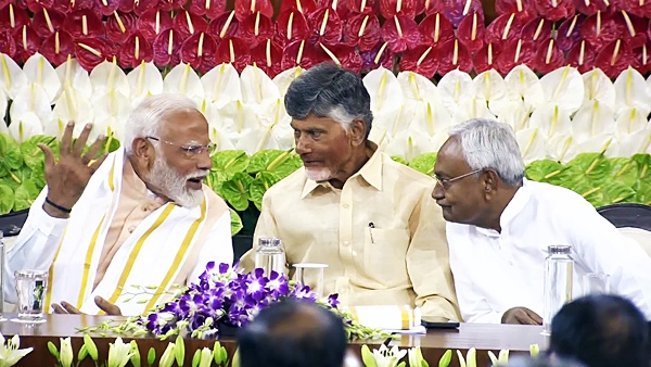 nitish - modi - naidu