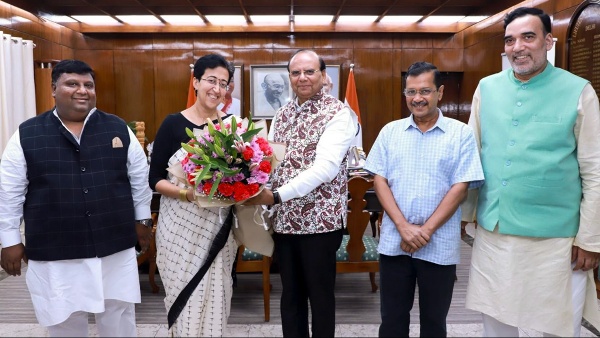 Arvind Kejriwal resign Arvind Kejriwal resign