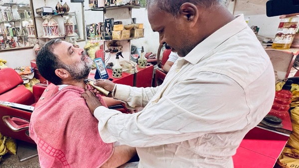 Rahul Gandhi visits local barber