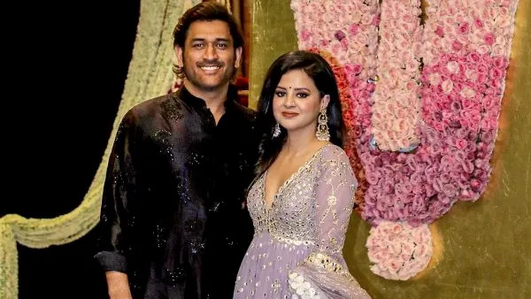Sakshi Dhoni net worth Sakshi Dhoni net worth
