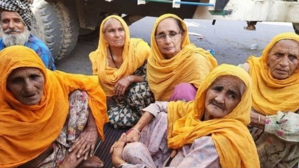 પ્રદર્શનકારી મહિલાઓ