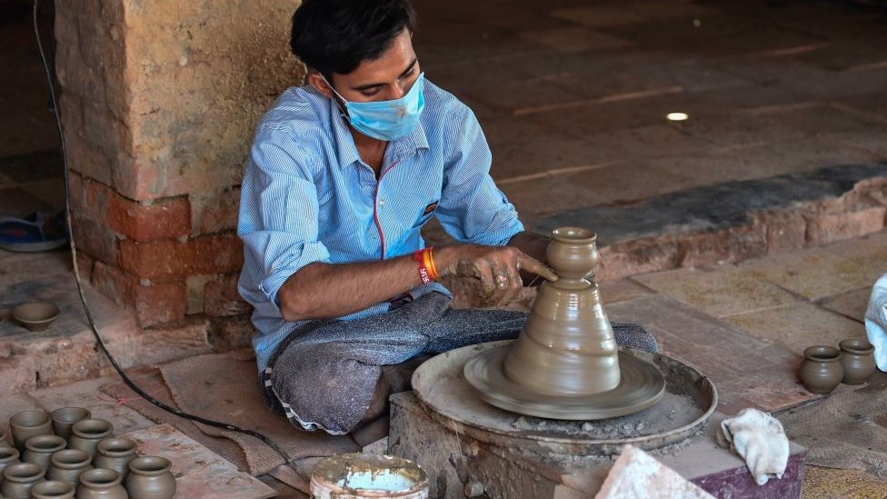 પ્રતીકાત્મક તસવીર