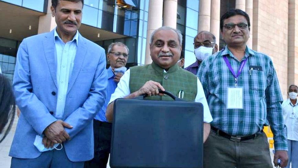 ગુજરાતના નાણામંત્રી નીતિન પટેલ