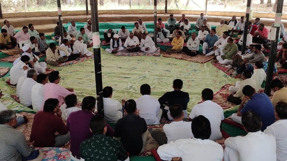 કિસાન સંઘર્ષ મંચની બેઠક મળી હતી તેની તસવીર કિસાન સંઘર્ષ મંચની બેઠક મળી હતી તેની તસવીર