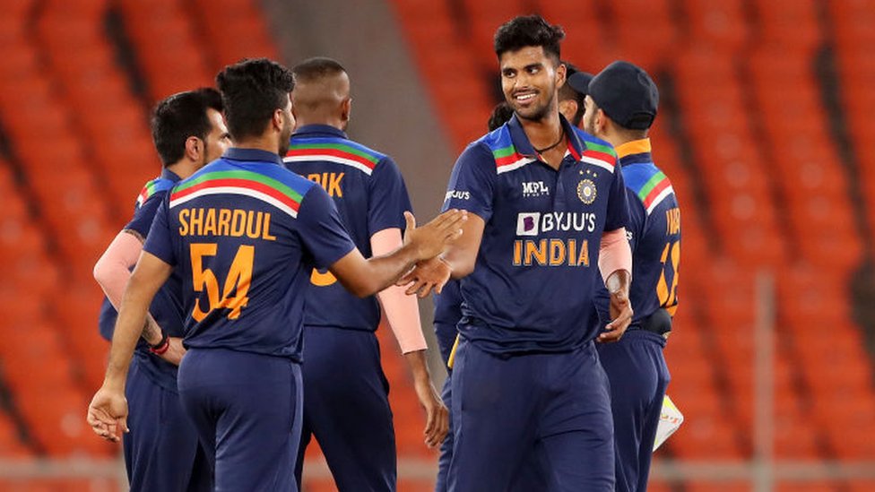 કુલદીપ યાદવને સ્થાને વોશિંગ્ટન સુંદરને તક મળી શકે છે, બૉલરોને પ્રદર્શન પર રહેશે આધાર કુલદીપ યાદવને સ્થાને વોશિંગ્ટન સુંદરને તક મળી શકે છે, બૉલરોને પ્રદર્શન પર રહેશે આધાર