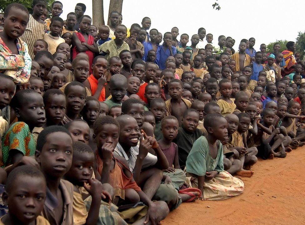 યુગાન્ડાના બાળકોની તસવીર યુગાન્ડાના બાળકોની તસવીર
