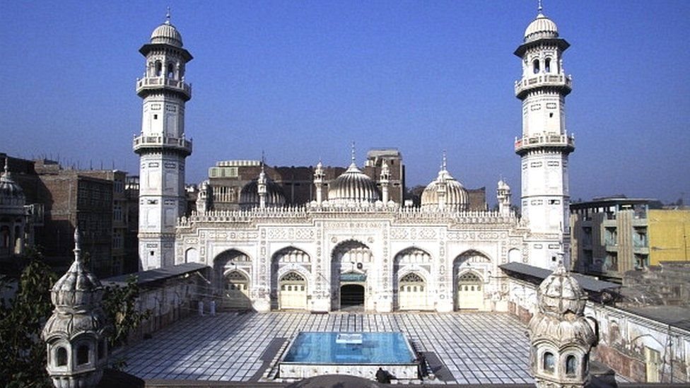 પેશાવરસ્થિત મકબરો