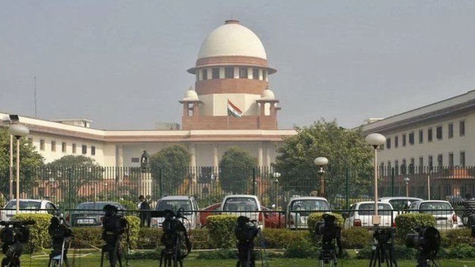 ગુનાહિત છબિ ધાવનાર ઉમેદવારોની માહિતી મામલે આદેશ ન માનવા પર સુપ્રીમ કોર્ટ રાજકીય પાર્ટીઓ પર ખફા ગુનાહિત છબિ ધાવનાર ઉમેદવારોની માહિતી મામલે આદેશ ન માનવા પર સુપ્રીમ કોર્ટ રાજકીય પાર્ટીઓ પર ખફા