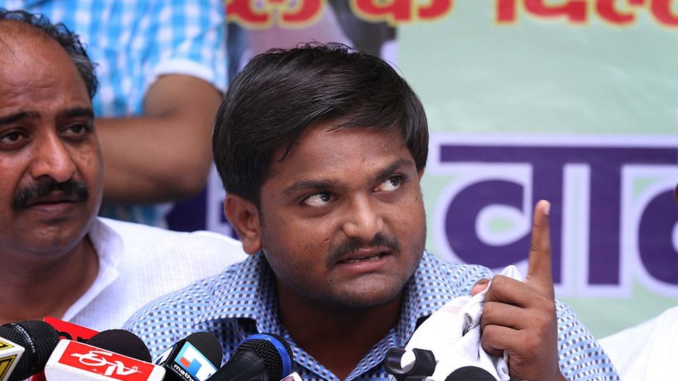 પાટીદારો તેમના આંદોલનને અન્યાય વિરુદ્ધનું આંદોલન ગણાવે છે પાટીદારો તેમના આંદોલનને અન્યાય વિરુદ્ધનું આંદોલન ગણાવે છે