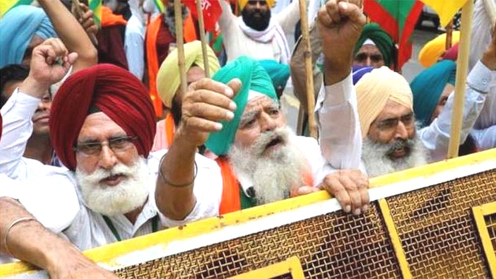 પ્રદર્શન કરનારા ખેડૂતો પીછેહટ નહીં કરે