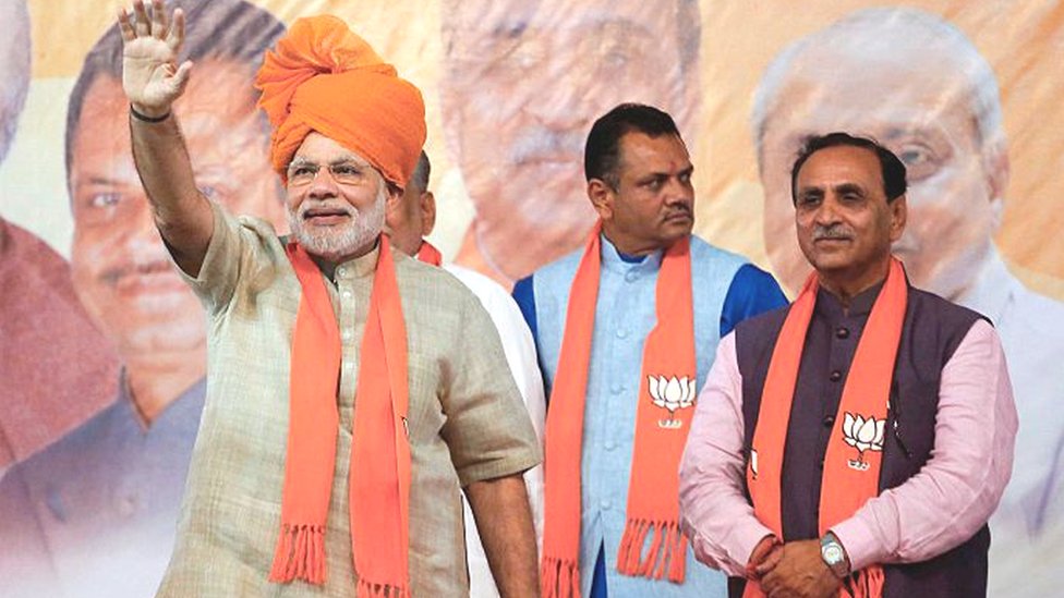 નરેન્દ્ર મોદી સાથે વિજય રૂપાણી