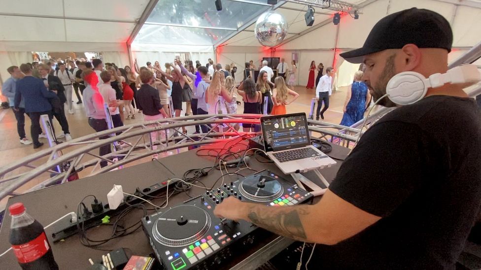 જર્મનીના આ મતદારો પ્રથમ વખત મતદાન કરશે. જર્મનીના આ મતદારો પ્રથમ વખત મતદાન કરશે.