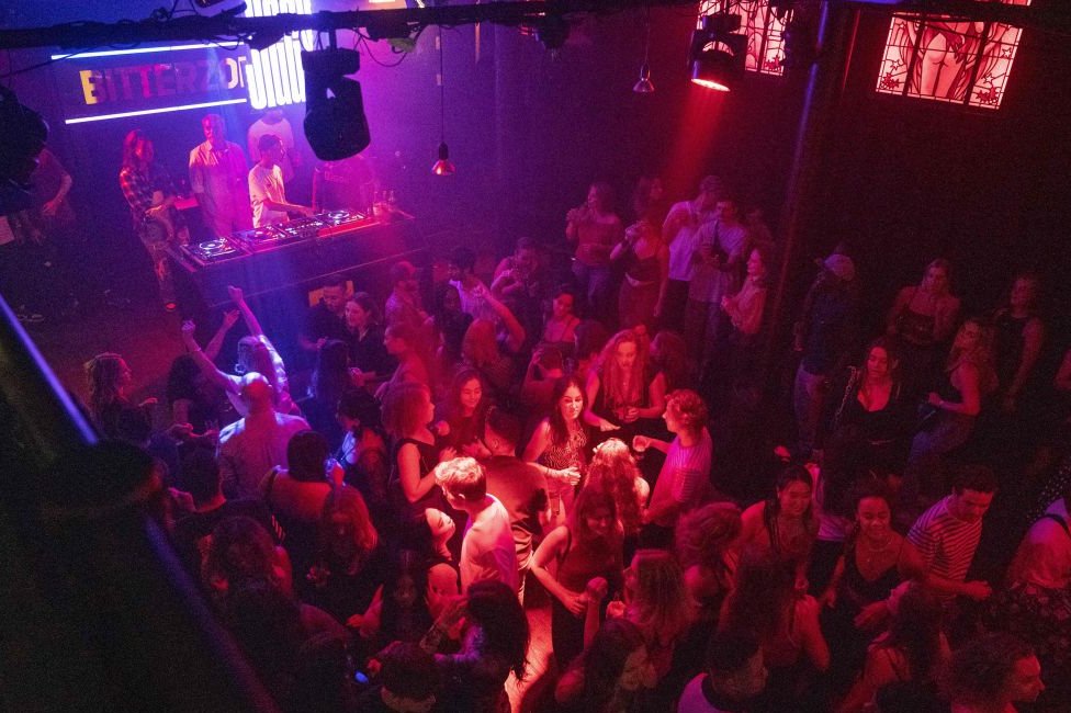 રેવ પાર્ટી, પ્રતીકાત્મક તસવીર