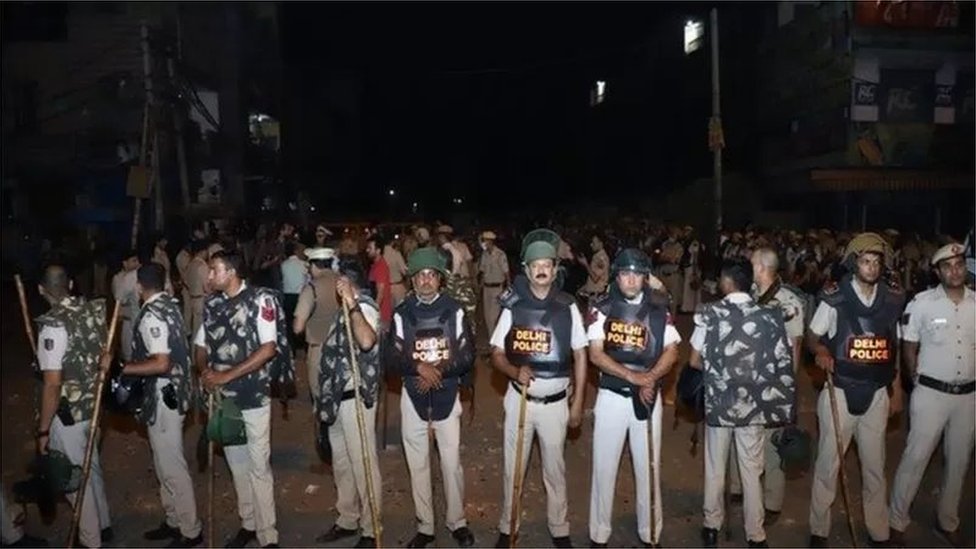 જહાંગીરપુરી હિંસા બાદ પોલીસ તહેનાત