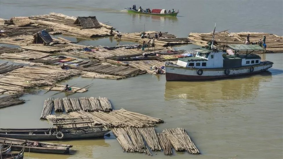 મ્યાંમારના સ્થાનિક મીડિયા અનુસાર, વિદેશી હૂંડિયામણ ભંડારને નિયંત્રણમાં લાવવા માટે મ્યાંમારની કેન્દ્રીય બૅંકે સ્થાનિક કંપનીઓ અને બૅંકો માટે નવો આદેશ જાહેર કર્યો છે