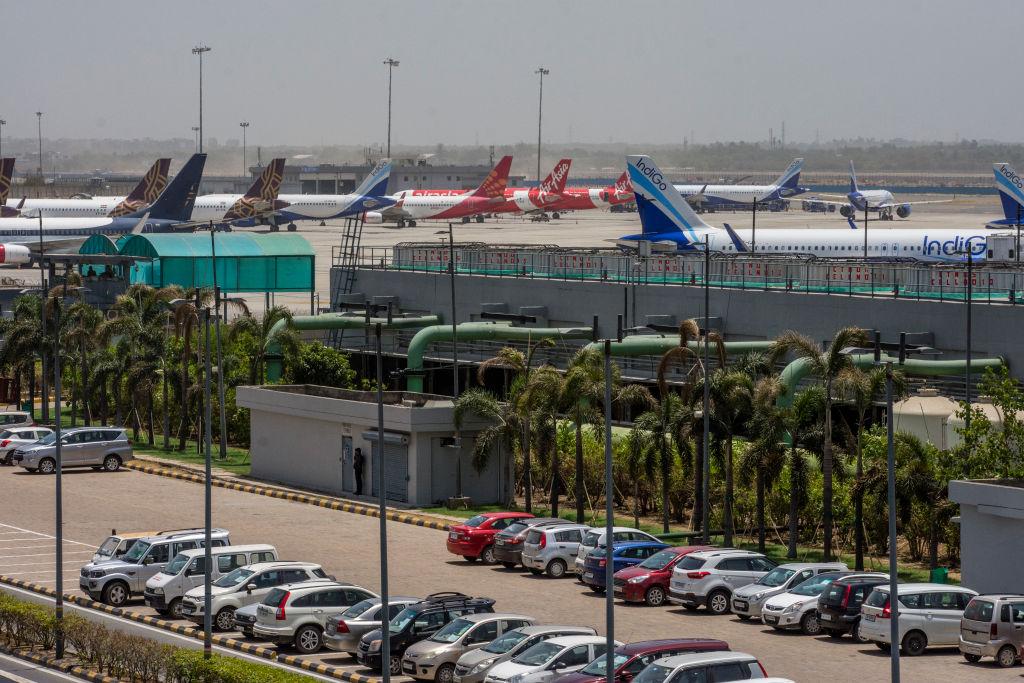 દિલ્હી ઍરપૉર્ટ ખાતે પણ કૂટનીતિક સંગ્રામનો એક અધ્યાય ભજવાયો હતો દિલ્હી ઍરપૉર્ટ ખાતે પણ કૂટનીતિક સંગ્રામનો એક અધ્યાય ભજવાયો હતો