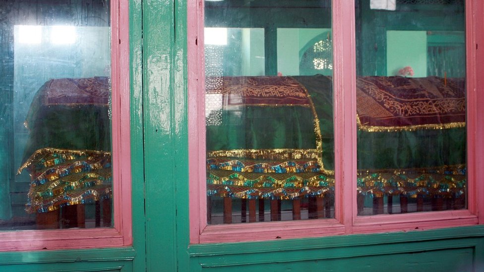 રૌજાબલ શ્રીનગર રૌજાબલ શ્રીનગર