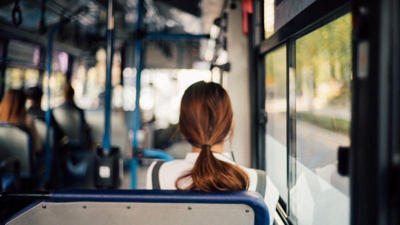 મહિલા મહિલા