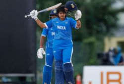 6,6,6,6,6,6,6,6,6! शेफाली वर्मा ने भारत का सबसे तेज टी20 शतक ठोक रचा इतिहास, बांग्लादेश की निकली हेकड़ी