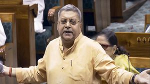 प्नोटोकॉल विवाद पर कल्याण बनर्जी का विवादित बयान!