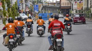 गिग वर्कर्स हड़ताल: शनिवार को ठप होंगी डिलीवरी सेवाएं