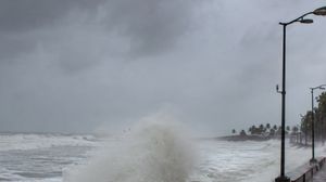 Karnataka में भारी बारिश का खतरा, IMD का रेड अलर्ट