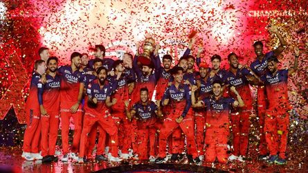 IPL 2026 Final: लगातार तीसरा फाइनल खेलेंगे RCB के ये 3 दिग्गज, IPL इतिहास में बनाएंगे अनोखी हैट्रिक!
