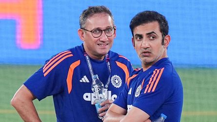 गौतम गंभीर और अजीत अगरकर में टकराव? सरेआम सामने आकर दिनेश कार्तिक ने किया बड़ा खुलासा