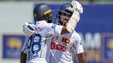 IND vs SL: 90 रनों पर 5 आउट के बाद श्रीलंका का जबरदस्त पलटवार, दो खिलाड़ियों ने मचाया गदर