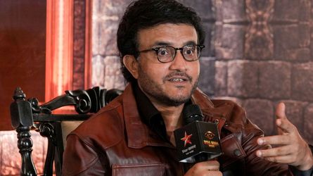 सौरव गांगुली को बिग बॉस होस्ट करने की कितनी मिलती है सैलरी? अमाउंट ने उड़ाए लोगों के होश