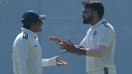 मुकेश कुमार ने खूंखार गेंदबाजी से बरपाया कहर, 8 विकेट लेकर दिलाई ऋषभ पंत की टीम को जीत