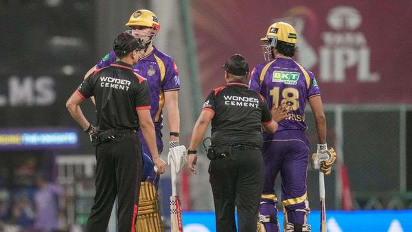 IPL 2026: अंगकृष को आउट देने में अंपायर ने कहां की गलती? नियमों के चक्कर में भूल गए एक कॉमन बात