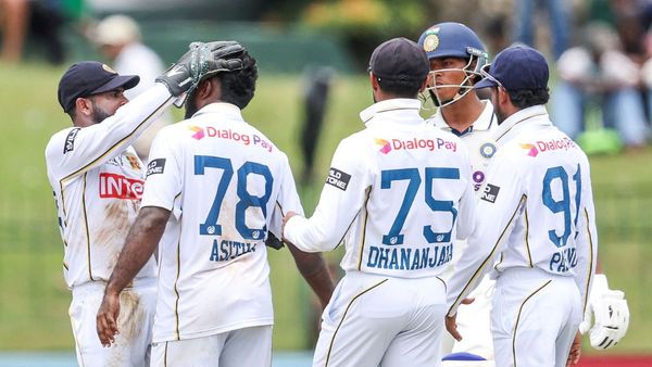 IND vs SL: यशस्वी जायसवाल पर भड़के जडेजा, मैदान में श्रीलंकाई प्लेयर्स से टकराने पर लगाई क्लास