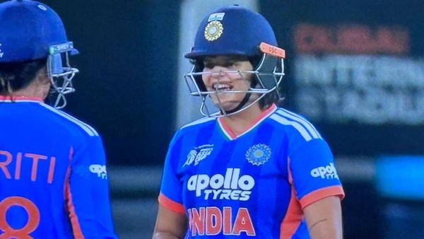 शेफाली वर्मा ने रनों के मामले में बनाया दुनिया का तूफानी कीर्तिमान, हरमनप्रीत कौर ने हासिल किया वर्ल्ड रिकॉर्ड