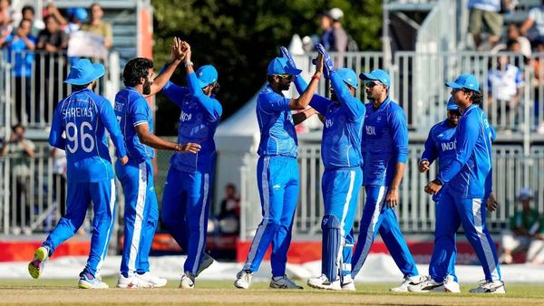 टीम इंडिया ने श्रीलंका को किया 45 पर आउट, 5 खिलाड़ी जीरो पर लौटे पवेलियन, गोल्ड मेडल मैच में भारत-पाक की टक्कर