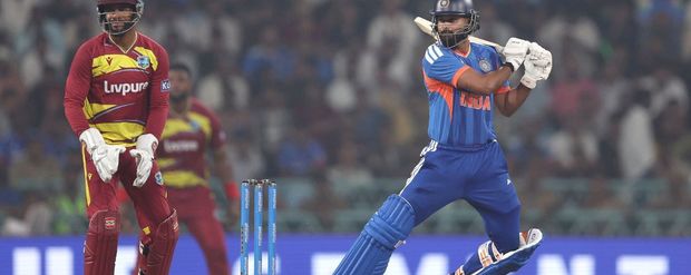 श्रेयस अय्यर की आंधी में उड़ी वेस्टइंडीज टीम, छक्कों की बारिश से शतक जड़ अकेले दिलाई टीम इंडिया को जीत
