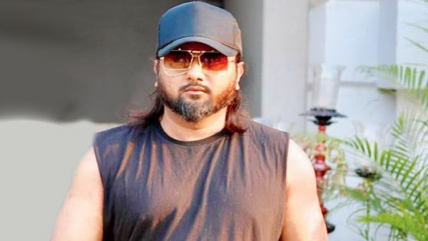 हनी सिंह के गाने पर महिला आयोग ने जताई आपत्ति, दर्ज हुई FIR