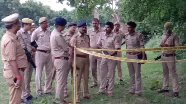 उन्नाव: खेत में पड़ा मिला किशोरी का शव, परिजनों ने गांव के युवक पर जताया हत्या का शक