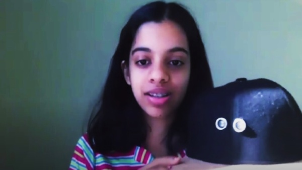 सोशल डिस्टेंसिंग डिवाइसः यह करिश्माई कैप भीड़ में आपको दूसरों से 6 फीट दूर रखेगी