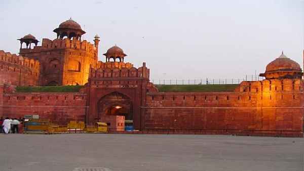 केंद्र द्वारा शासित  स्‍मारकों,स्‍थलों और संग्रहालय को खोलने का दिया गया आदेश