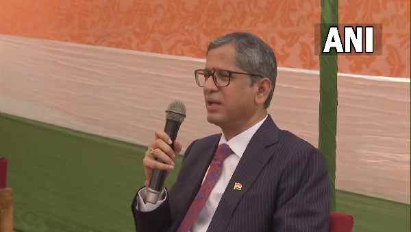 VIDEO: संसद की स्थिति पर CJI एनवी रमना चिंतित, बोले- बड़ी खेदजनक स्थिति है...