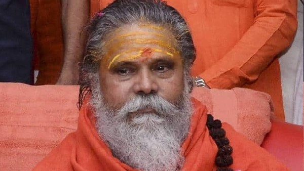 महंत नरेंद्र गिरि के वकील का बड़ा खुलासा, तीन बार बनवाई वसीयत, जानिए आखिरी में किसका है नाम