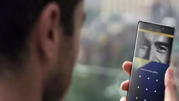 व्यक्ति को दफनाए जाने के कुछ दिन बाद उसका वीडियो कॉल आने से सदमे में दोस्त, पुलिस के फूले हाथ-पांव, जांच शुरू