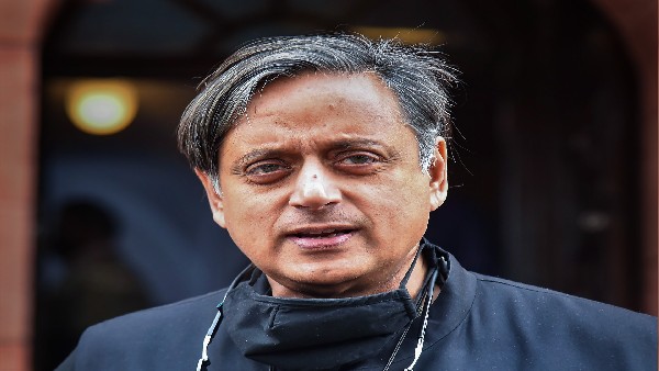 शशि थरूर ने कोविड मुआवजे को लेकर केंद्र पर कसा तंज, पूछा-कौन सा सच है