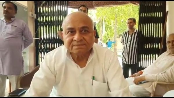 नेता प्रतिपक्ष का बयान-'गरीबों को चुनाव लड़ने से वंचित रखना चाहती है बीजेपी'